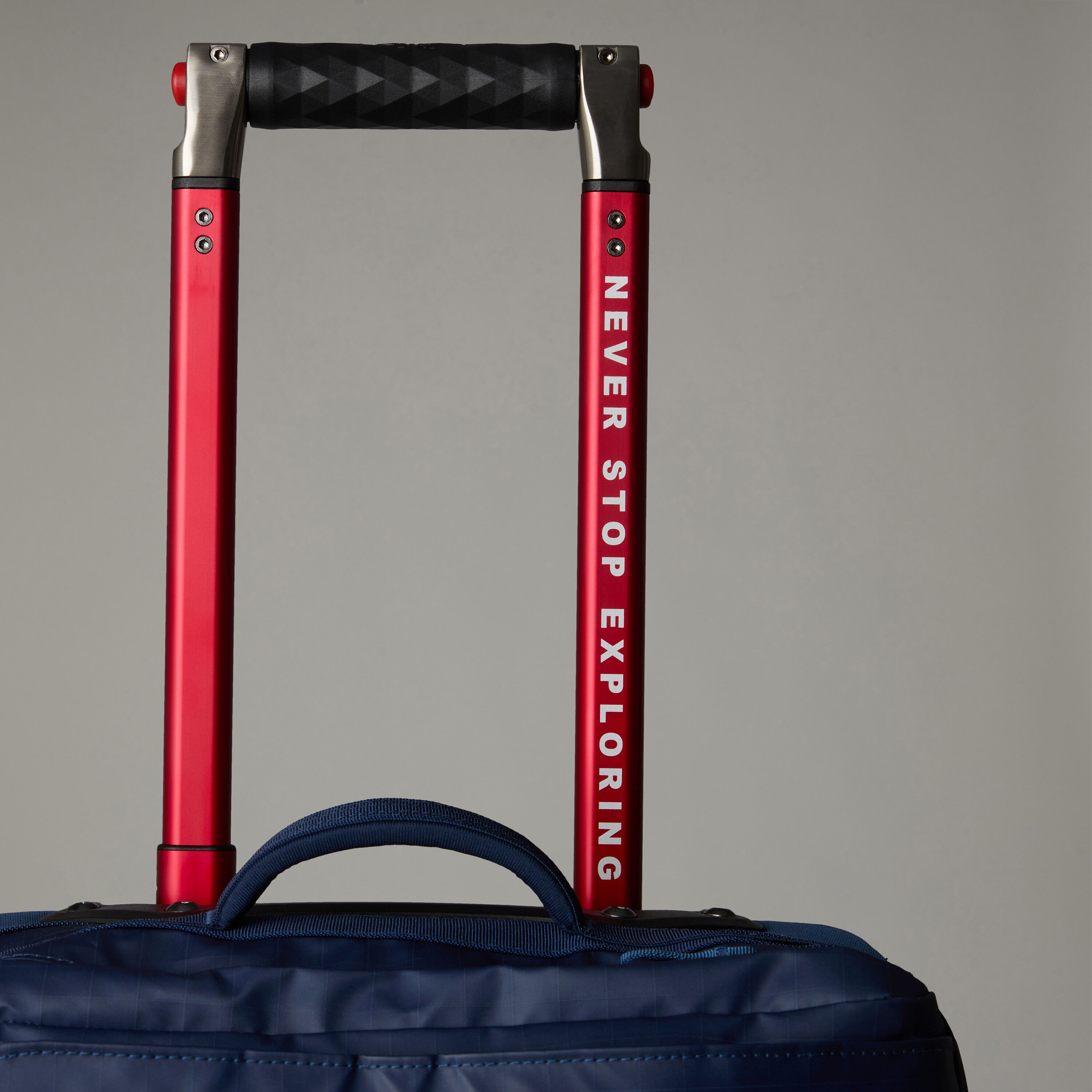 The North Face | Base Camp Voyager Roller 21