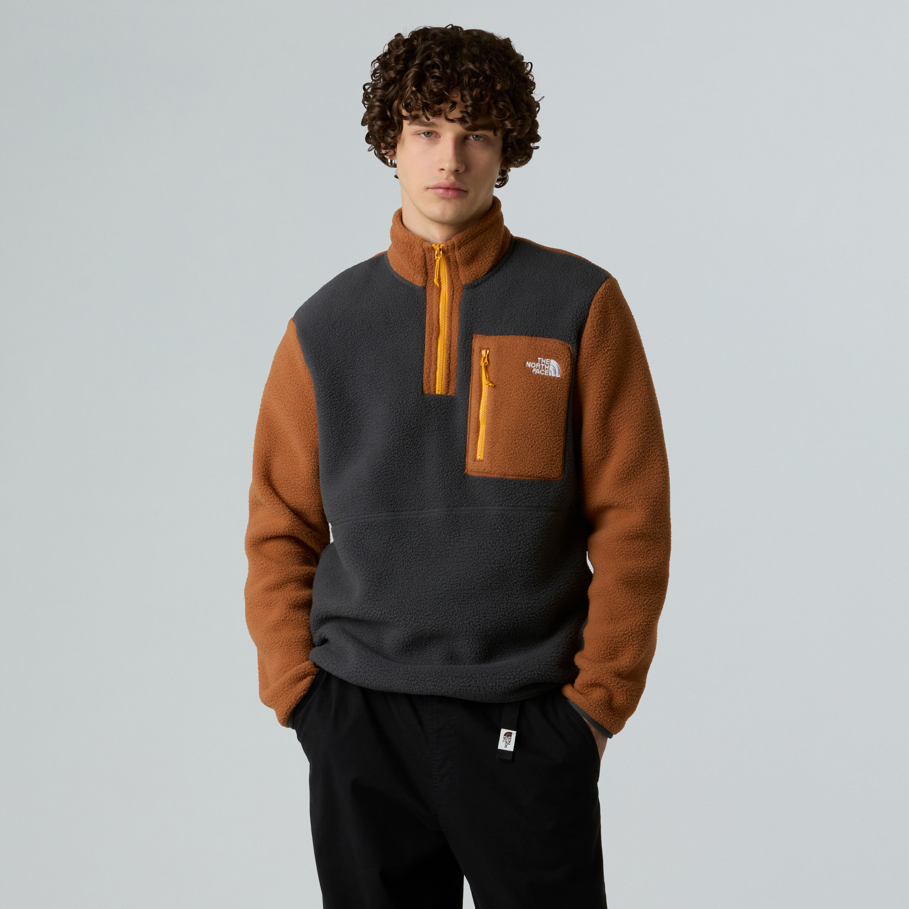 polar 93 オレンジブラック The North Face | Erkek Yumiori 1/4 Fermuarlı Polar Mont