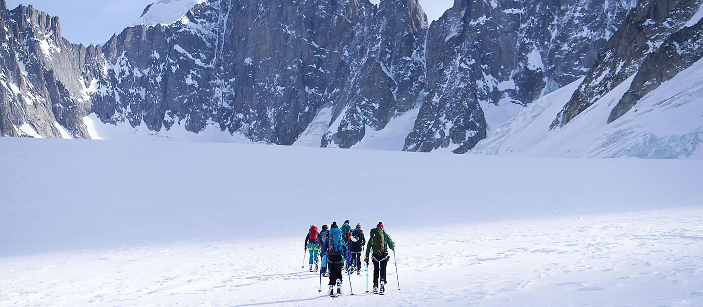 journal_art_women_mountainclub_img_big1